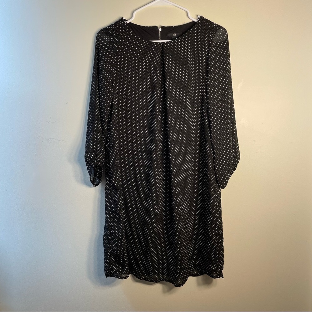 H&M black and white polka dot short sleeved midi length summer dress flowy